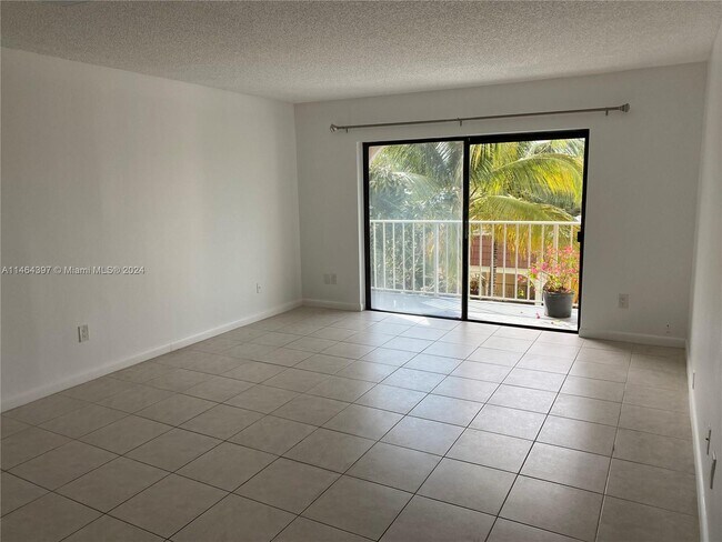 Foto del edificio - 9301 SW 92nd Ave
