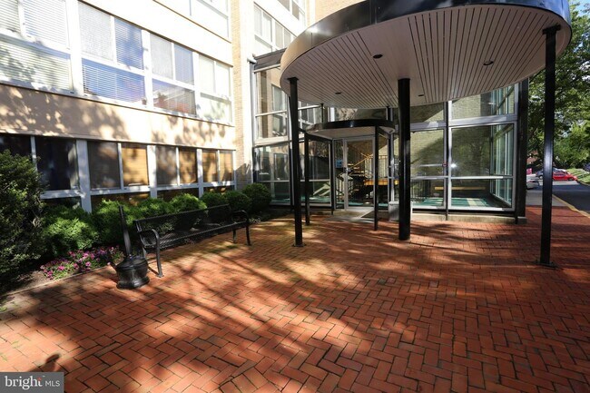 Foto del edificio - 4970 Battery Ln