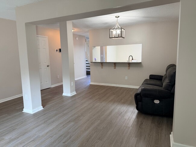 Building Photo - 4515 Renwood Ct