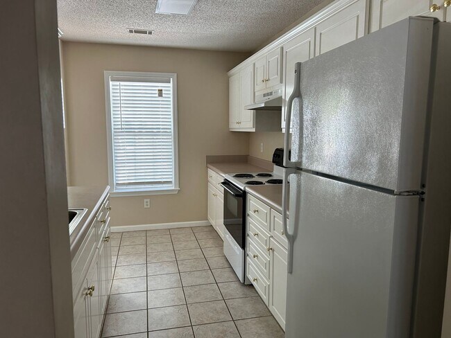 Foto del edificio - West Augusta