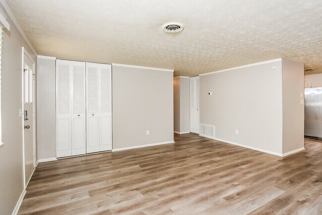 Foto del edificio - 1860 Suwanee Ridge Ct NW