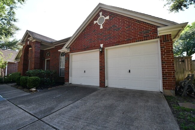 Building Photo - 1215 Wood Haven Ct