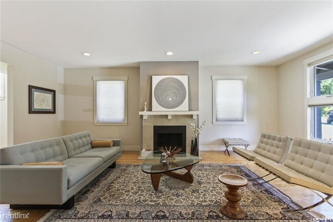 Foto del edificio - 3 br, 3 bath House - 4421 Beulah Dr