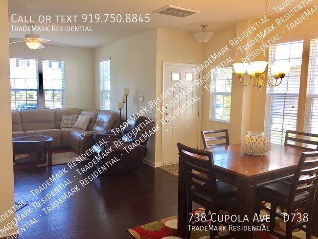 Building Photo - 738 Cupola Dr