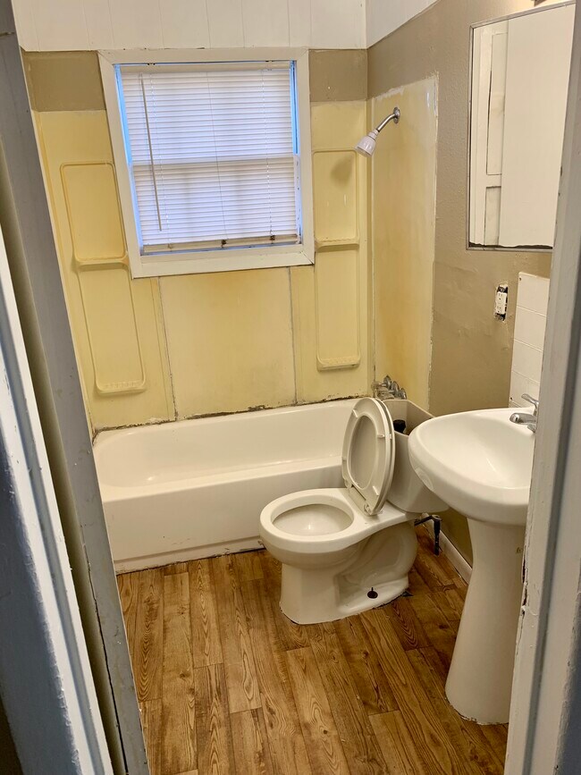 Photo - 5638 Finch St House