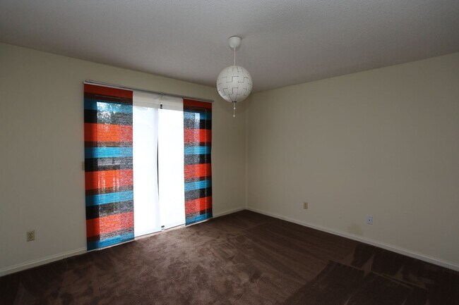Foto del edificio - 706 Hillwood Dr
