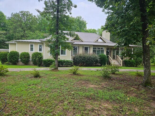 Building Photo - 1290 Tivoli Rd