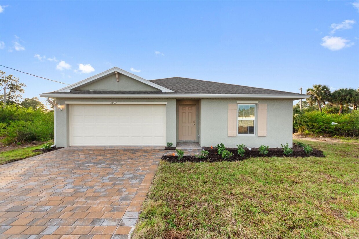 8007 Buttercup Cir, LaBelle, FL 33935 - House Rental in LaBelle, FL ...