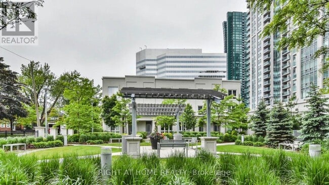Building Photo - 17 Anndale Dr