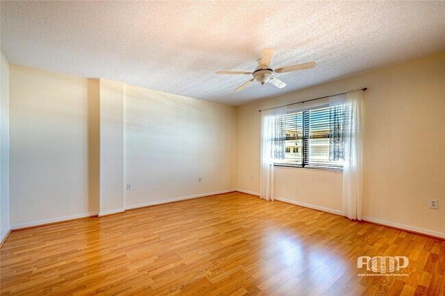 Foto del edificio - 3100 NE 48th St