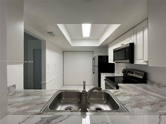 Building Photo - 6520 NW 98th Terrace