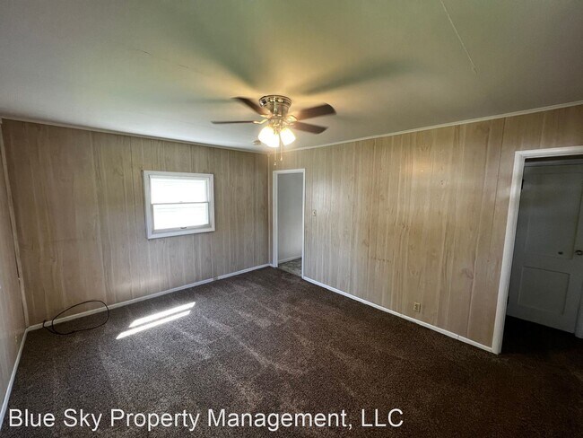 Foto del edificio - 2 br, 1 bath House - 2913 West  Godman Avenue