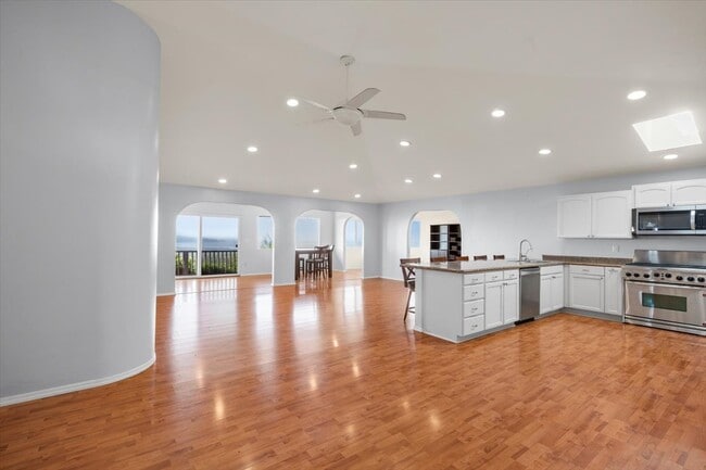 Building Photo - 55 Piimauna St