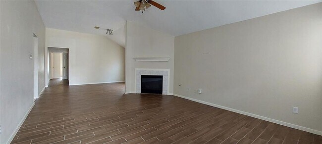 Foto del edificio - 1903 Live Oak Hill St