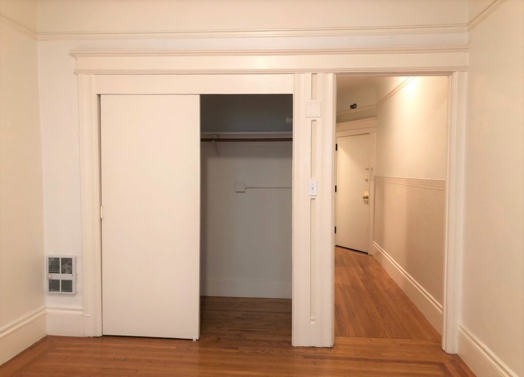 Building Photo - Bright Studio Apt for Rent in Lower Nob Hill
