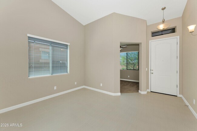 Foto del edificio - 1611 N Hillcrest
