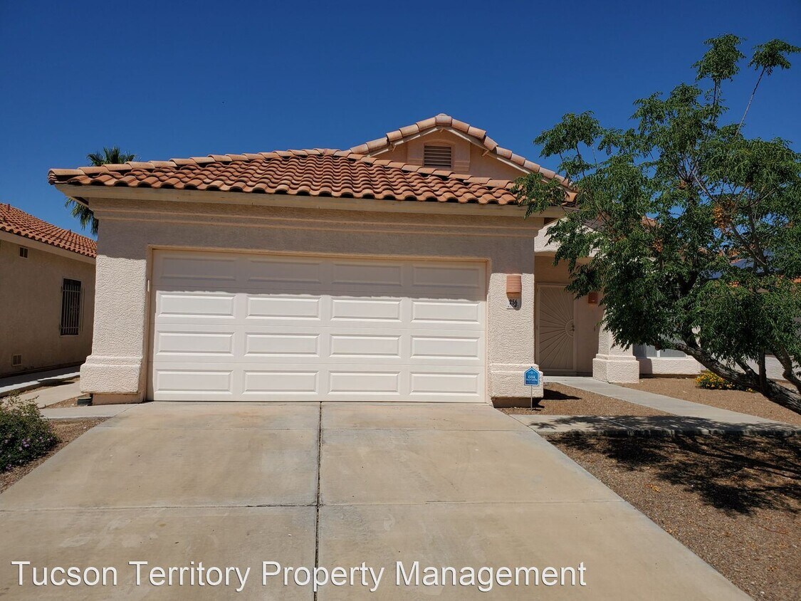 Primary Photo - 4 br, 2 bath House - 256 S. Ridgefield Avenue