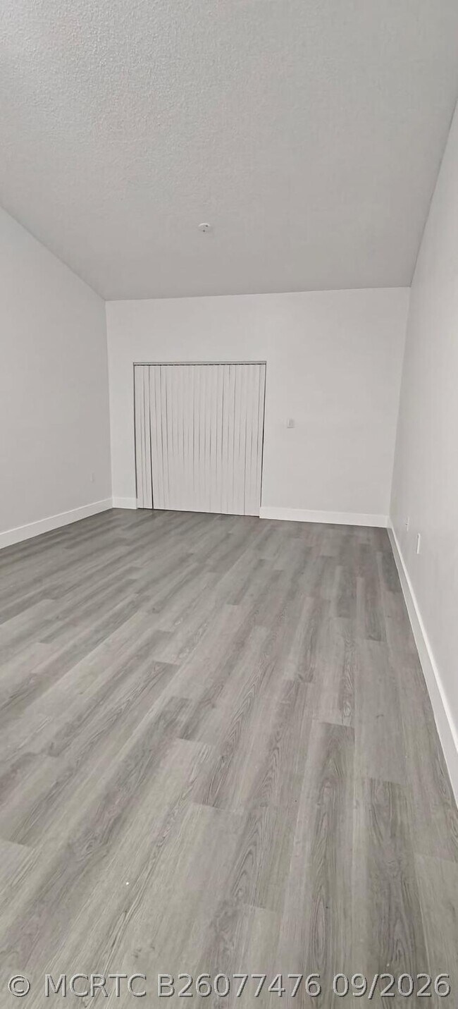Building Photo - 2248 SW 80th Terrace