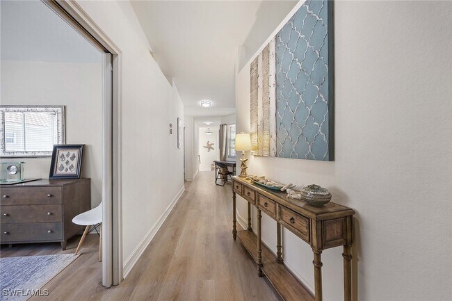 Foto del edificio - 640 Luisa Ln