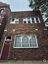 Building Photo - 1532 W 19th St