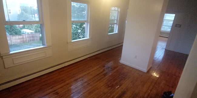 Building Photo - 1596-1600 Westminister Street