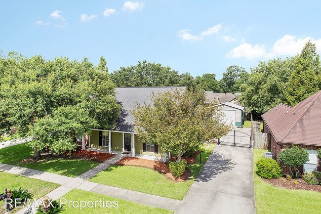 Building Photo - 3 br, 2 bath House - 17235 Rennes Rd.