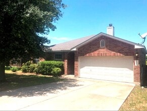 Building Photo - 1009 Middle Brook Dr
