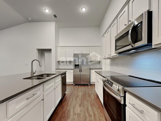Building Photo - 4977 Pebble Bridge Wy