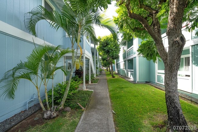 Building Photo - $3750- 2 Bd 2 Ba w/ 1 Pkg -355 Aoloa B201  KAILUA - PET FRIENDLY