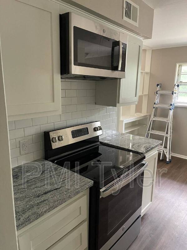 Foto del edificio - 2007 Bradshaw Dr