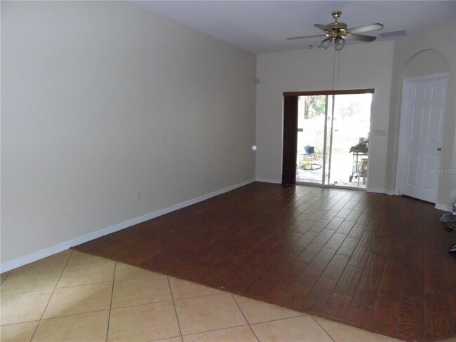 Building Photo - 15256 Stonebriar Way