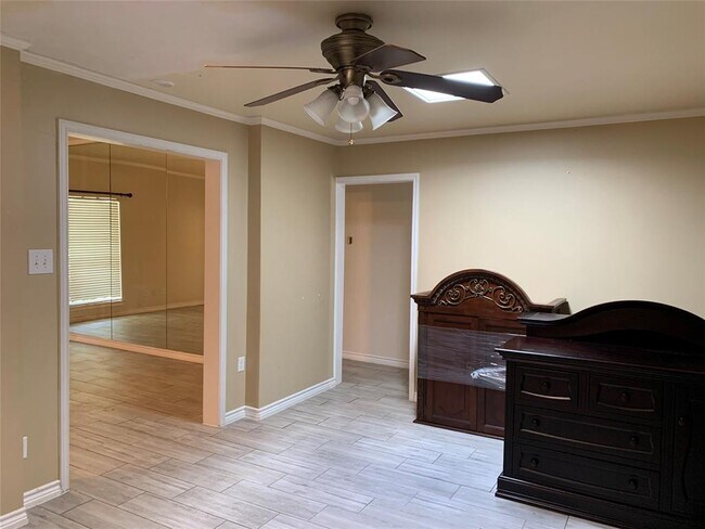 Foto del edificio - 1817 Saxony Ln