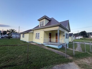 Building Photo - 552 Main St