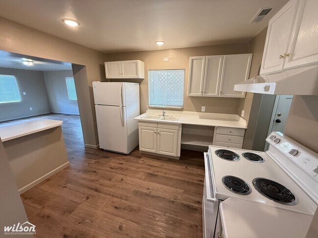 Foto del edificio - 3bd/1ba House in Great Neighborhood near M...