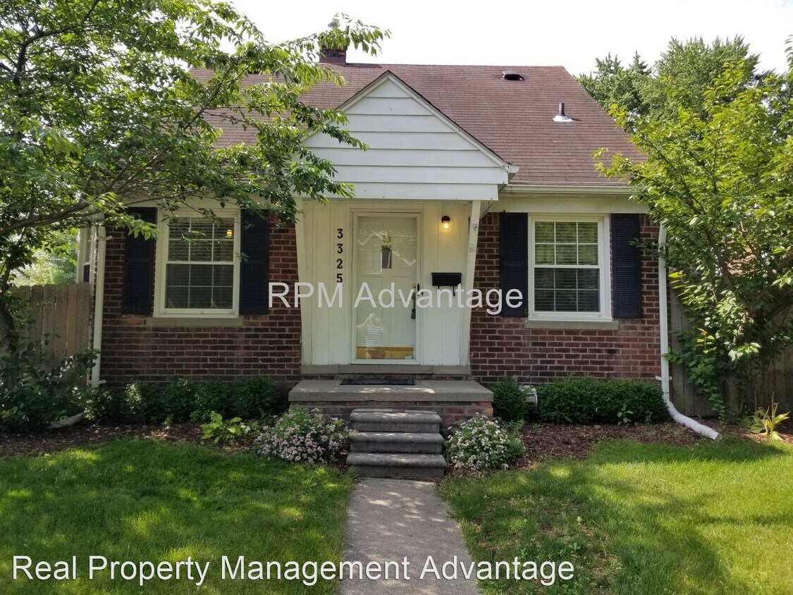 Primary Photo - 3 br, 2 bath House - 3325 Catalpa Dr.
