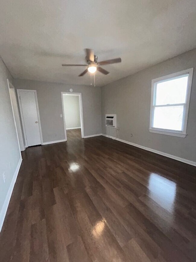 Foto del edificio - 123A Calvin Court