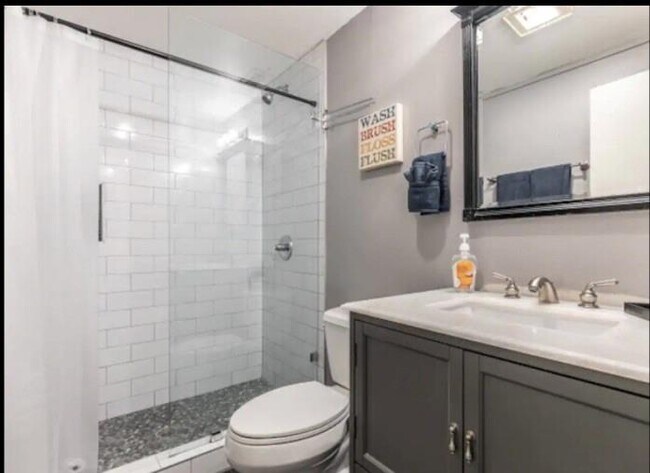 Foto del edificio - 3129 Ross Ave