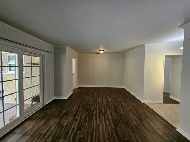 Foto del edificio - 3154 Jolley Dr