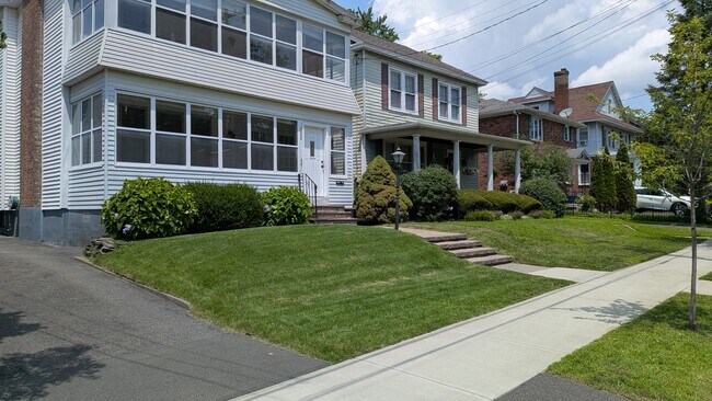 Foto del edificio - 152 Winthrop Ave