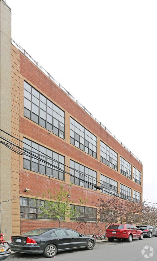 Fotografía del edificio - 236 Moore St