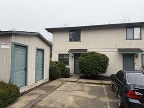 Building Photo - 152 Southridge Way