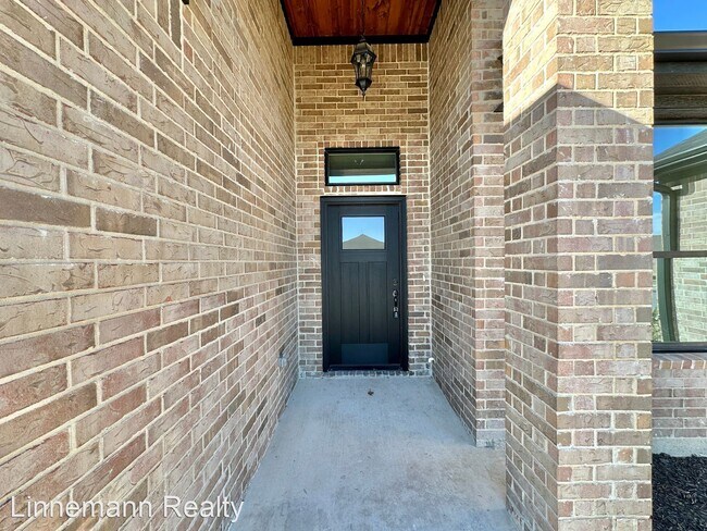 Building Photo - 4 br, 2 bath House - 8503 James Herring Way