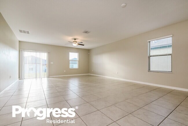 Building Photo - 1565 Blue Rose Dr