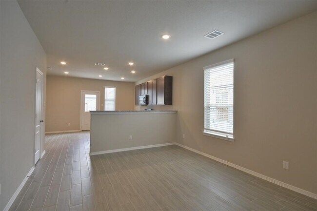 Foto del edificio - 24730 Winema Wds Ln