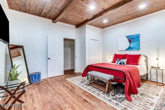Building Photo - 115 General Gardner Ave