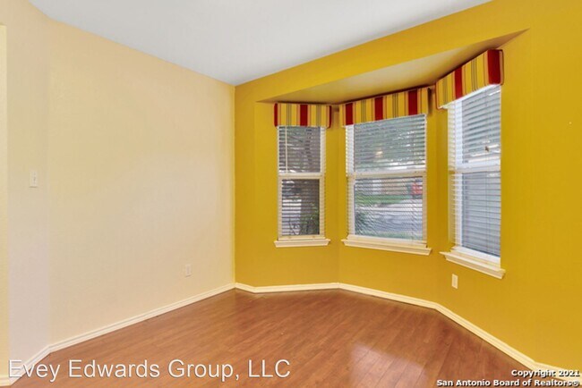 Building Photo - 3 br, 2.5 bath House - 2219 Beacon Creek