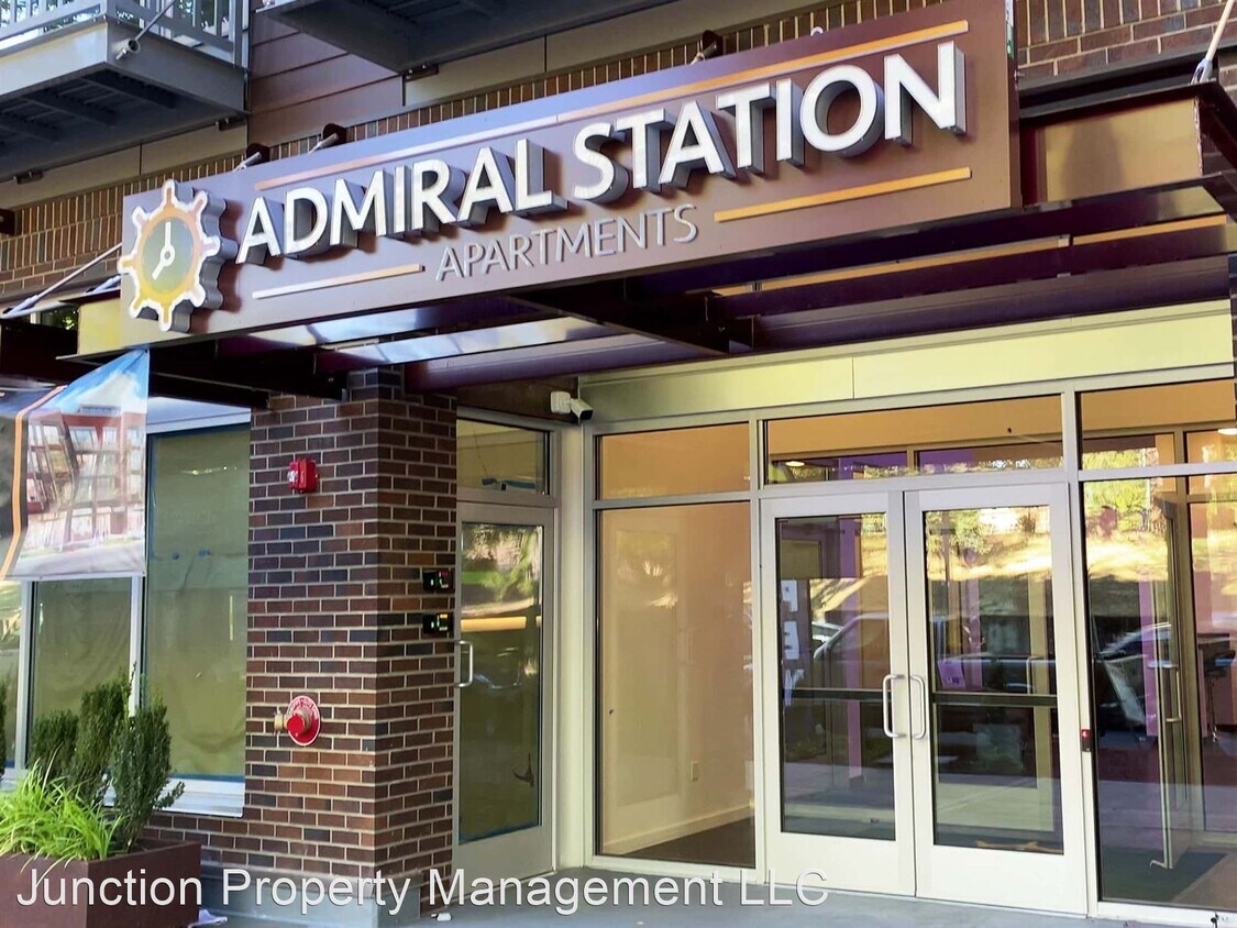 Admiral Station Apartments 2715 California Ave SW Seattle, WA