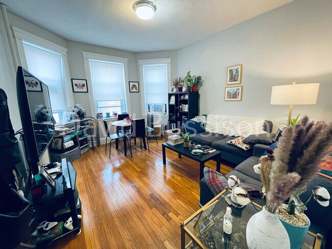 Foto del edificio - 225 Kelton St