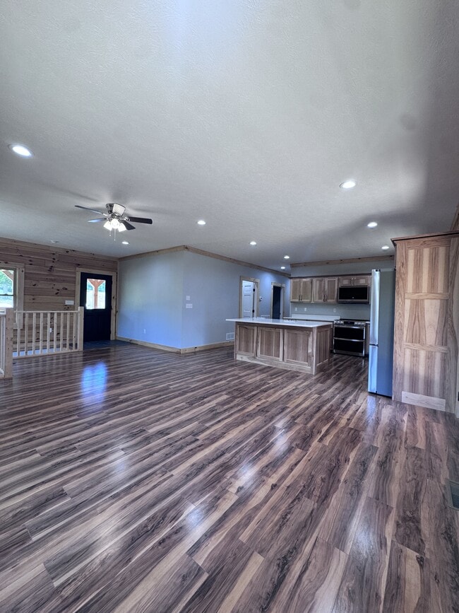 Foto del edificio - 1339 Hickory Point Dr