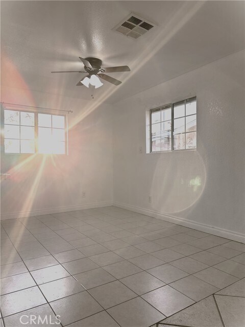 Building Photo - 15409 Moccasin St
